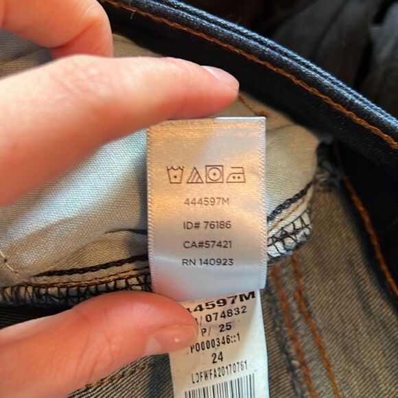 NWT! Loft curvy bootcut dark wash jeans - Picture 8 of 10